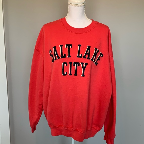 Unisex Gildan Heavy Blend Fleece lined Salt Lake City Sweatshirt Size XL… - Picture 1 of 7